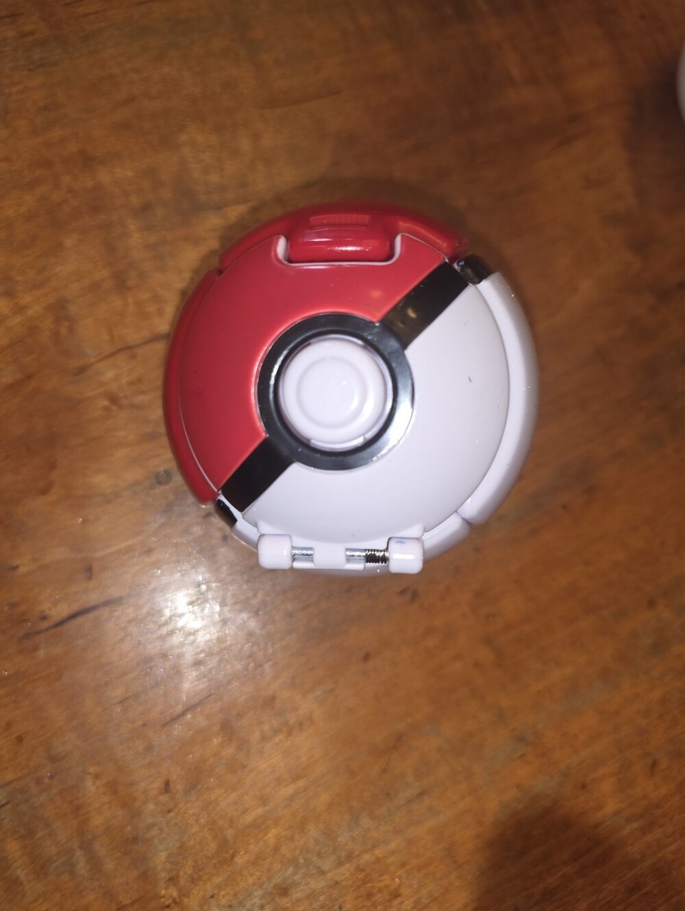 Pokémon Throw-N-Pop 3-inch Pokeball (Figure not included) 2017